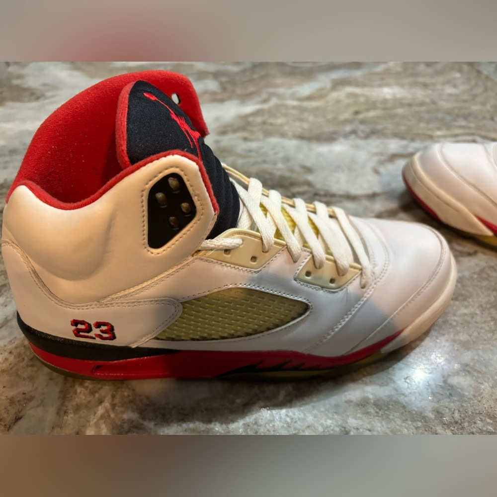 2006 Nike Air Jordan 5 Retro Fire Red 136027-162 Men's Size 11 Sole Cracking